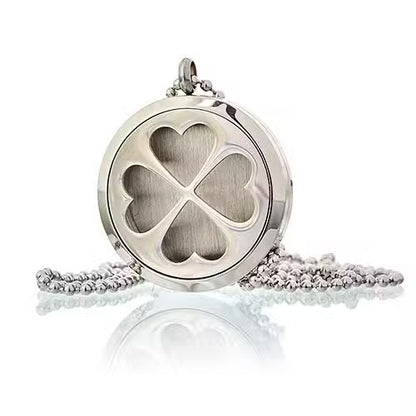 Aromatherapy Diffuser Necklace – Four Leaf Clover | 30mm Stainless Steel Locket