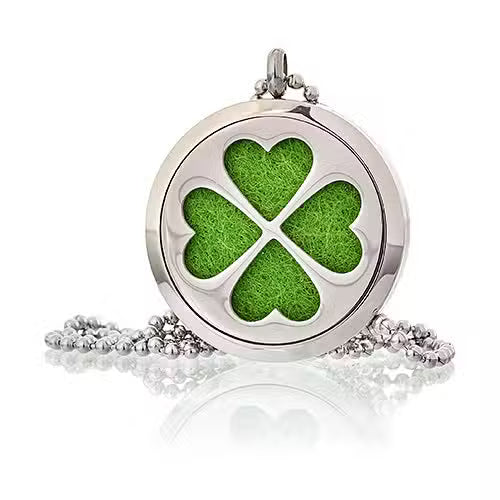 Aromatherapy Diffuser Necklace – Four Leaf Clover | 30mm Stainless Steel Locket